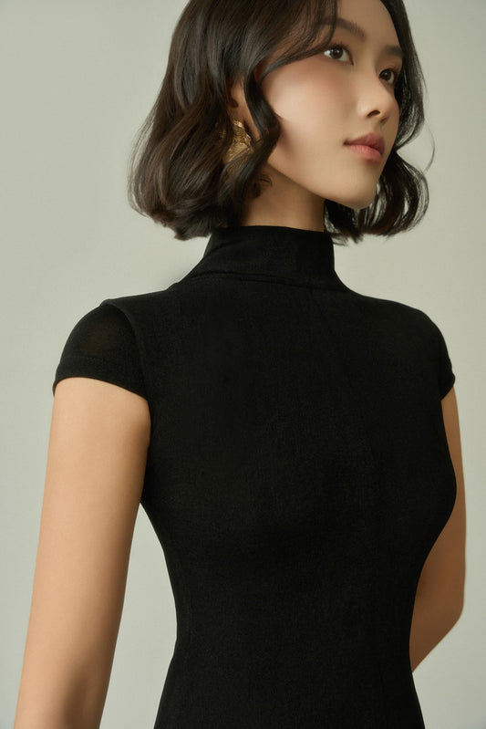 Model : 168cm/80cm/61cm/89cm size: S