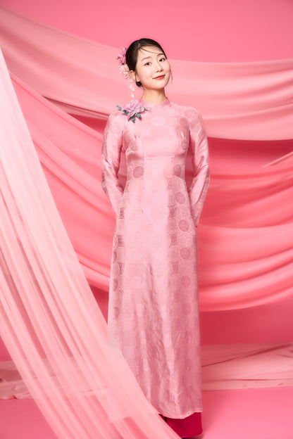 Tho Trien Hong: Ao Dai