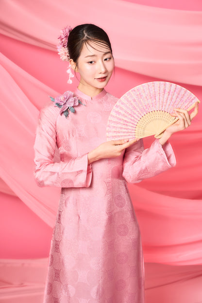 Tho Trien Hong: Ao Dai