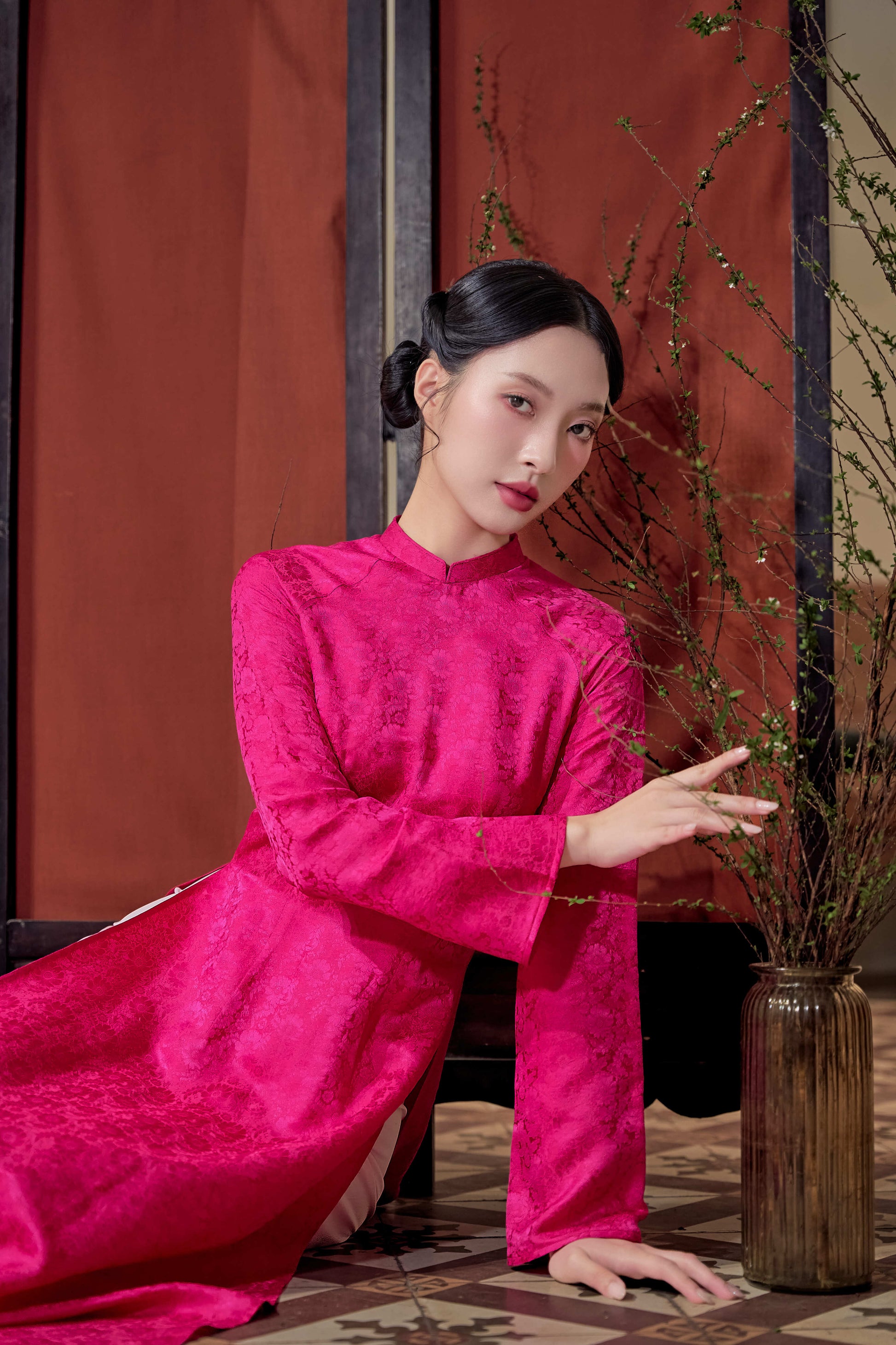 Red Ao Dai, sitting