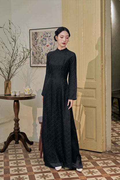 Black Ao Dai, standing whole body